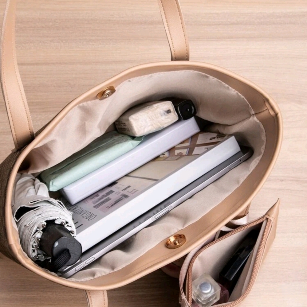 Geometric Patterned Tote Bag - image 4